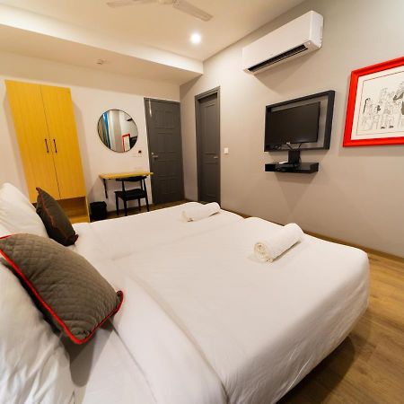 Hotel The Park Infinity Surat Esterno foto